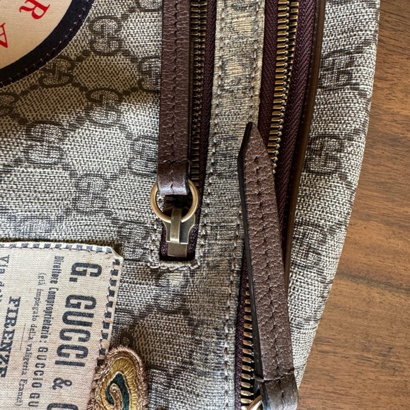 GUCCI COURIER ZIP BUM BAG WITH APPLIQUÉS - Picture 8 of 16